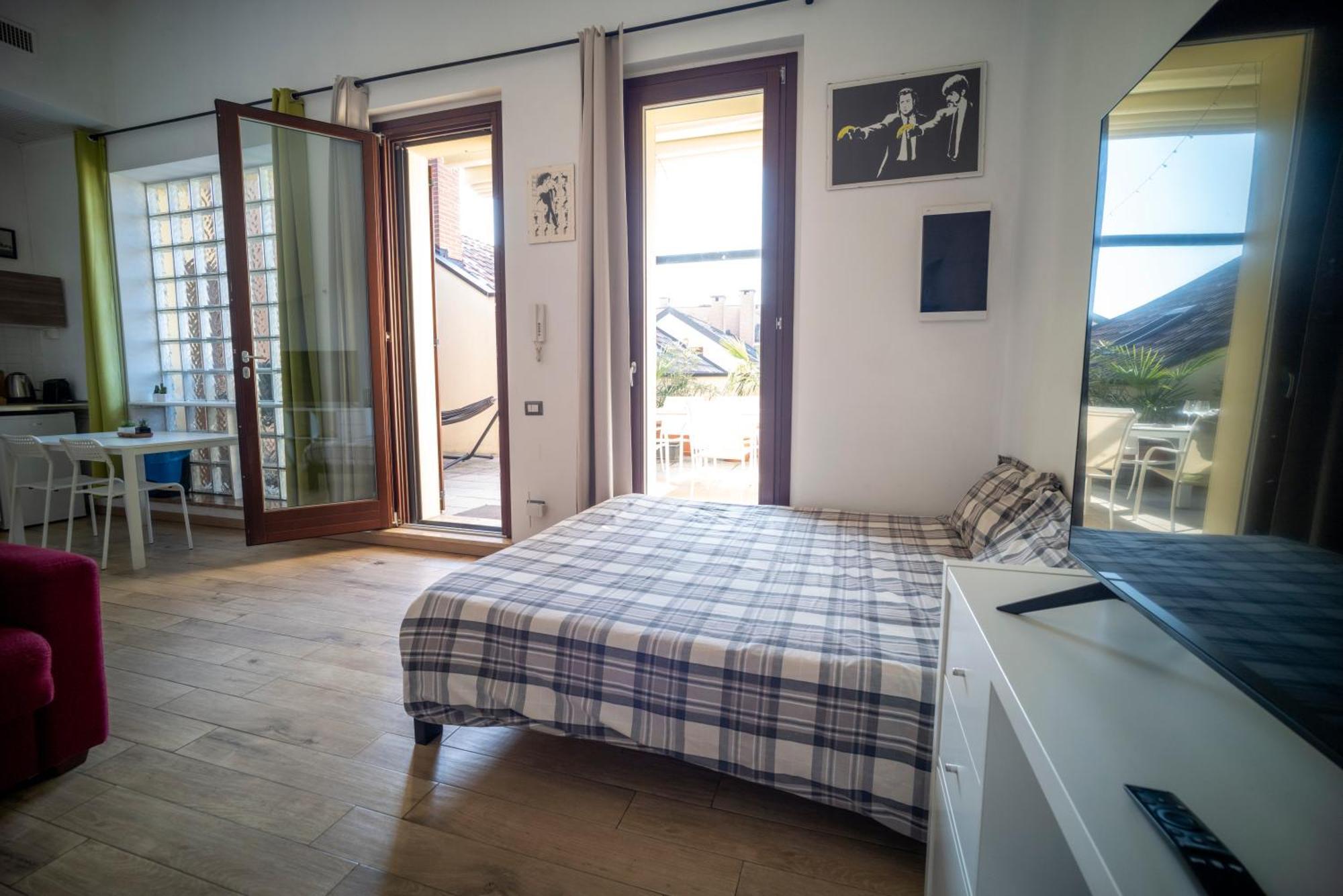 Flat With Terrace Close To Forum And Milanofiori Metro Асаго Екстериор снимка